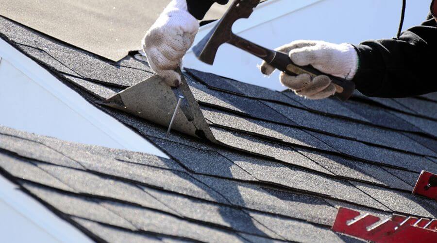 Professional residential roofers in Leola, SD